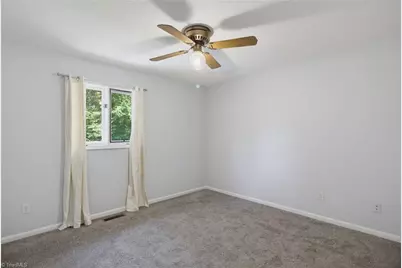5347 Summit Heights Drive, Winston-Salem, NC 27104 - Photo 23