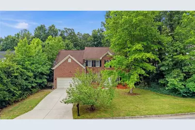 4212 Brentonshire Lane, High Point, NC 27265 - Photo 3