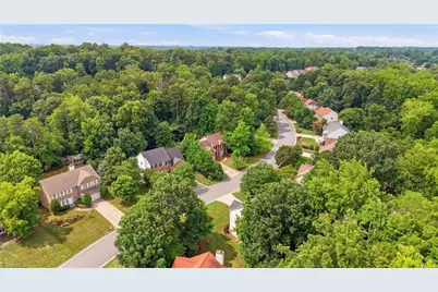 4212 Brentonshire Lane, High Point, NC 27265 - Photo 41