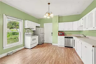 127 Erwin St, Cooleemee, NC 27028 - Photo 9