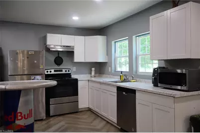 305 E Division Avenue, Salisbury, NC 28144 - Photo 7