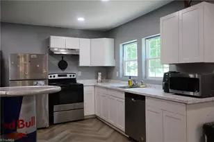 305 E Division Ave, Salisbury, NC 28144 - Photo 7