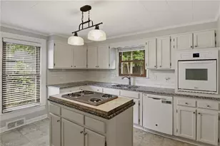 112 Gloria Ave, Winston-Salem, NC 27127 - Photo 9