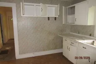 2718 Darden Rd, Greensboro, NC 27407 - Photo 7