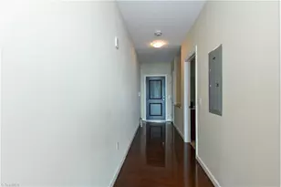 201 N Elm St, Greensboro, NC 27401 - Photo 17