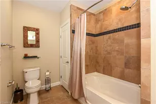 201 N Elm St, Greensboro, NC 27401 - Photo 35