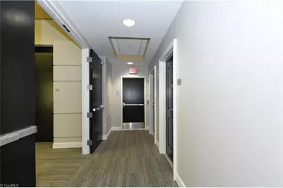 201 N Elm Street #908, Greensboro, NC 27401 - Photo 41
