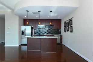 201 N Elm St, Greensboro, NC 27401 - Photo 23