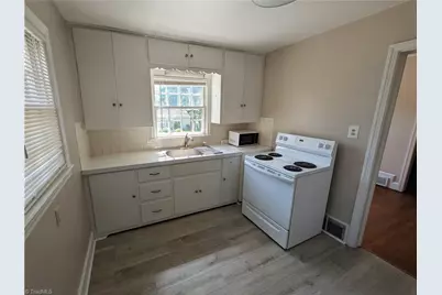 1004 Lockland Avenue, Winston-Salem, NC 27103 - Photo 3
