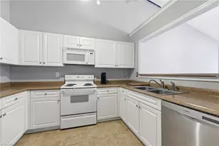 3640 Rising River Ln, Greensboro, NC 27409 - Photo 3