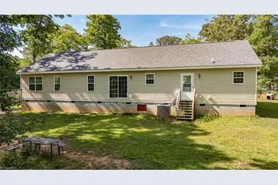 2311 Chrisco Road W, Seagrove, NC 27341 - Photo 11