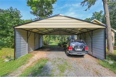 2311 Chrisco Road W, Seagrove, NC 27341 - Photo 9
