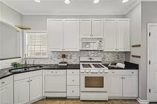 119 Riverwalk Ln, Jamestown, NC 27282 - Photo 3