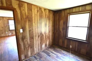 2016 Bertha St, Winston-Salem, NC 27107 - Photo 13