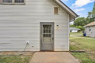 131 Lindbergh St, Winston-Salem, NC 27104 - Photo 27