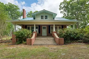 7388 Old 421 Rd, Liberty, NC 27298 - Photo 3
