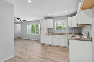 1126 Biltmore Ave, High Point, NC 27260 - Photo 9
