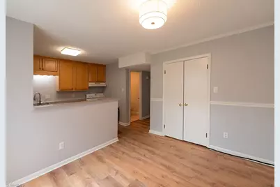 5707 Bramblegate Road #J, Greensboro, NC 27409 - Photo 11