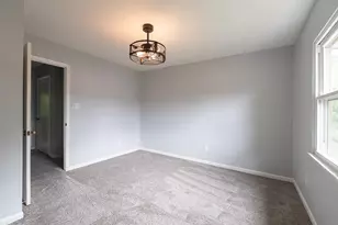 5707 Bramblegate Rd, Greensboro, NC 27409 - Photo 27