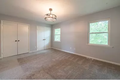 5707 Bramblegate Road #J, Greensboro, NC 27409 - Photo 19