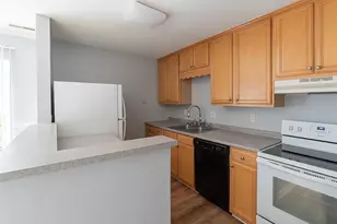 5707 Bramblegate Rd, Greensboro, NC 27409 - Photo 7