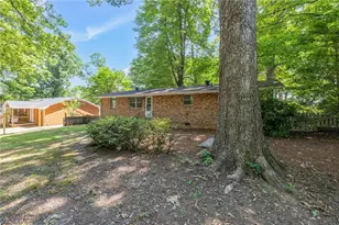 2938 Isaacs Pl, Greensboro, NC 27408 - Photo 27