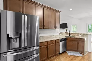 220 Drake Ln, Lexington, NC 27295 - Photo 9