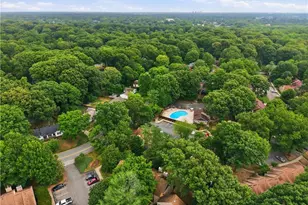 301 Village Ln, Greensboro, NC 27409 - Photo 31