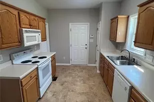 4101 Birchgarden Dr, High Point, NC 27265 - Photo 7