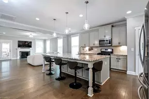 3228 Castlerock Dr, Burlington, NC 27215 - Photo 7