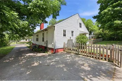 214 Hawthorne Lane, Burlington, NC 27215 - Photo 25