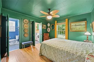 214 Hawthorne Ln, Burlington, NC 27215 - Photo 19