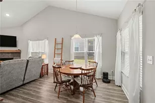 694 W Lee Ave, Yadkinville, NC 27055 - Photo 9