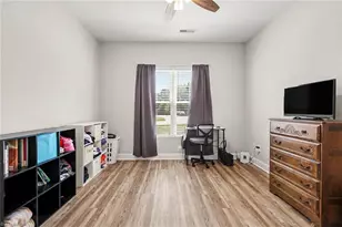 694 W Lee Ave, Yadkinville, NC 27055 - Photo 15