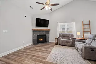 694 W Lee Ave, Yadkinville, NC 27055 - Photo 3