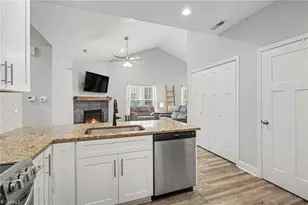 694 W Lee Ave, Yadkinville, NC 27055 - Photo 7