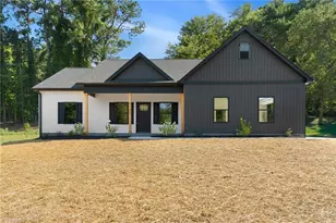 4340 Mashie Dr, Pfafftown, NC 27040 - Photo 1