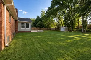 2115 Ledford Rd, Greensboro, NC 27406 - Photo 15
