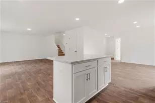 310 Middleton Dr, Lexington, NC 27295 - Photo 9