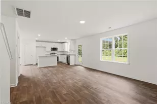 310 Middleton Dr, Lexington, NC 27295 - Photo 3