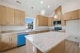 1517 Stone Hill Ct, Winston-Salem, NC 27105 - Photo 5