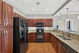 605 W Market St, Greensboro, NC 27401 - Photo 13