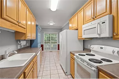 601 Nova Avenue, High Point, NC 27265 - Photo 9