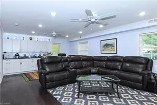 1014 Onslow Dr, Greensboro, NC 27408 - Photo 29