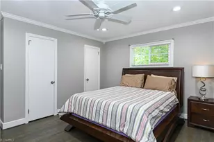 1014 Onslow Dr, Greensboro, NC 27408 - Photo 23