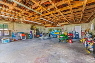 5210 Doris St, Winston-Salem, NC 27105 - Photo 21