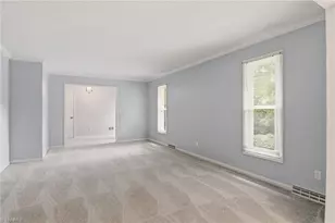 4480 Langhorne Dr, Winston-Salem, NC 27106 - Photo 5