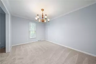 4480 Langhorne Dr, Winston-Salem, NC 27106 - Photo 9