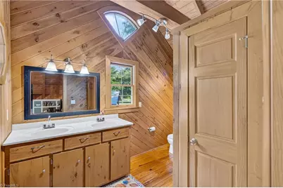 1805 Chrisco Road W, Seagrove, NC 27341 - Photo 27