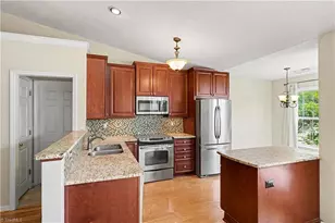 19 Mansfield Cir, Greensboro, NC 27455 - Photo 7